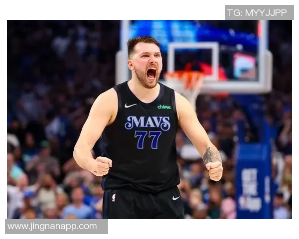 东契奇首节表现轻松自如7投4中斩获13分2板3助1断1帽展现全能实力 东契奇首节表现轻松自如7投4中斩获13分2板3助1断1帽展现全能实力