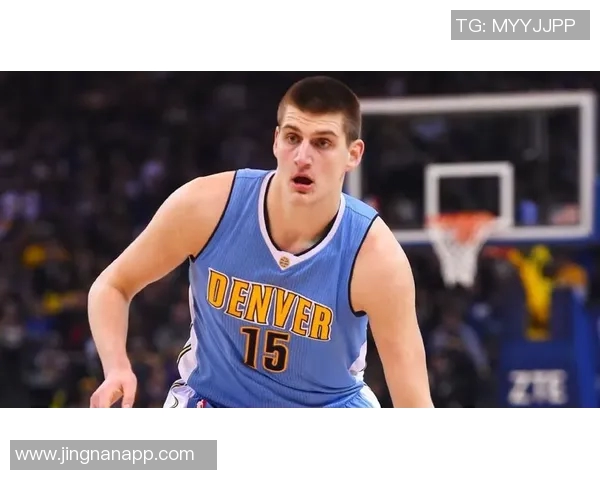 国王媒体调侃杨瀚森对位尤班克斯表现堪比约基奇令人惊叹