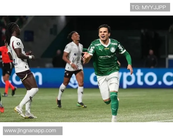 帕尔梅拉斯主帅高度评价21岁小将阿兰呼吁俱乐部给予涨薪待遇