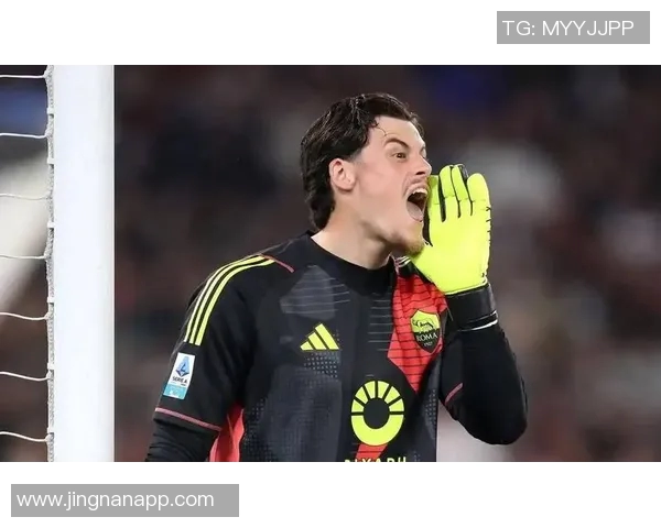 米兰小胜拉齐奥球迷热议福法纳搞笑表现与阿莱格里红牌事件 米兰小胜拉齐奥球迷热议福法纳搞笑表现与阿莱格里红牌事件