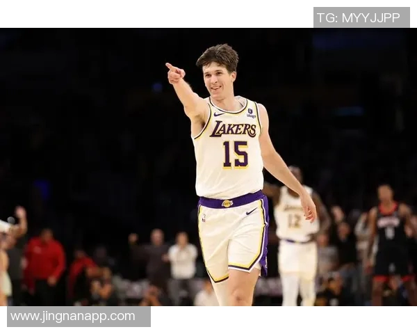 里夫斯谈第三节表现不佳强调需提升能量以改善球队状态