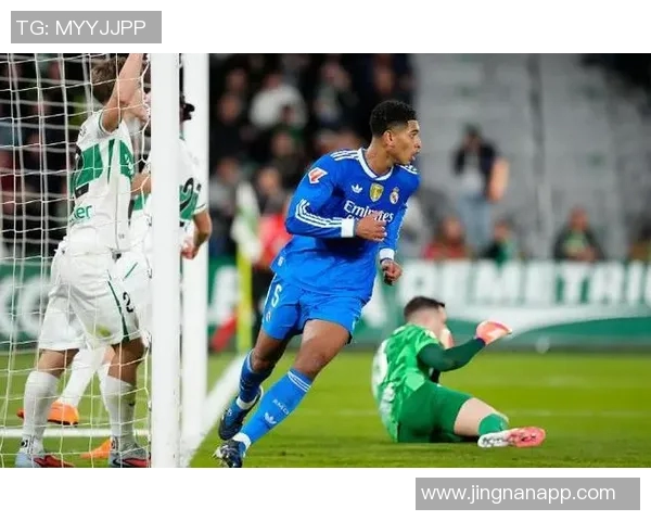 西媒报道皇马寻求创造力中场埃尔切新星门多萨成潜在目标 西媒报道皇马寻求创造力中场埃尔切新星门多萨成潜在目标