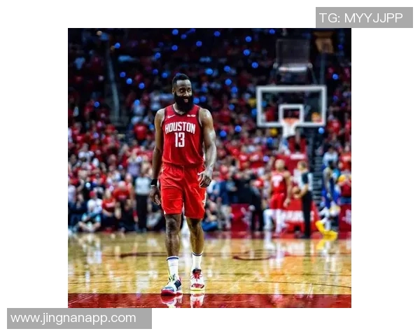 哈登加盟快船后表现惊艳第四节独揽23分助球队逆转取胜